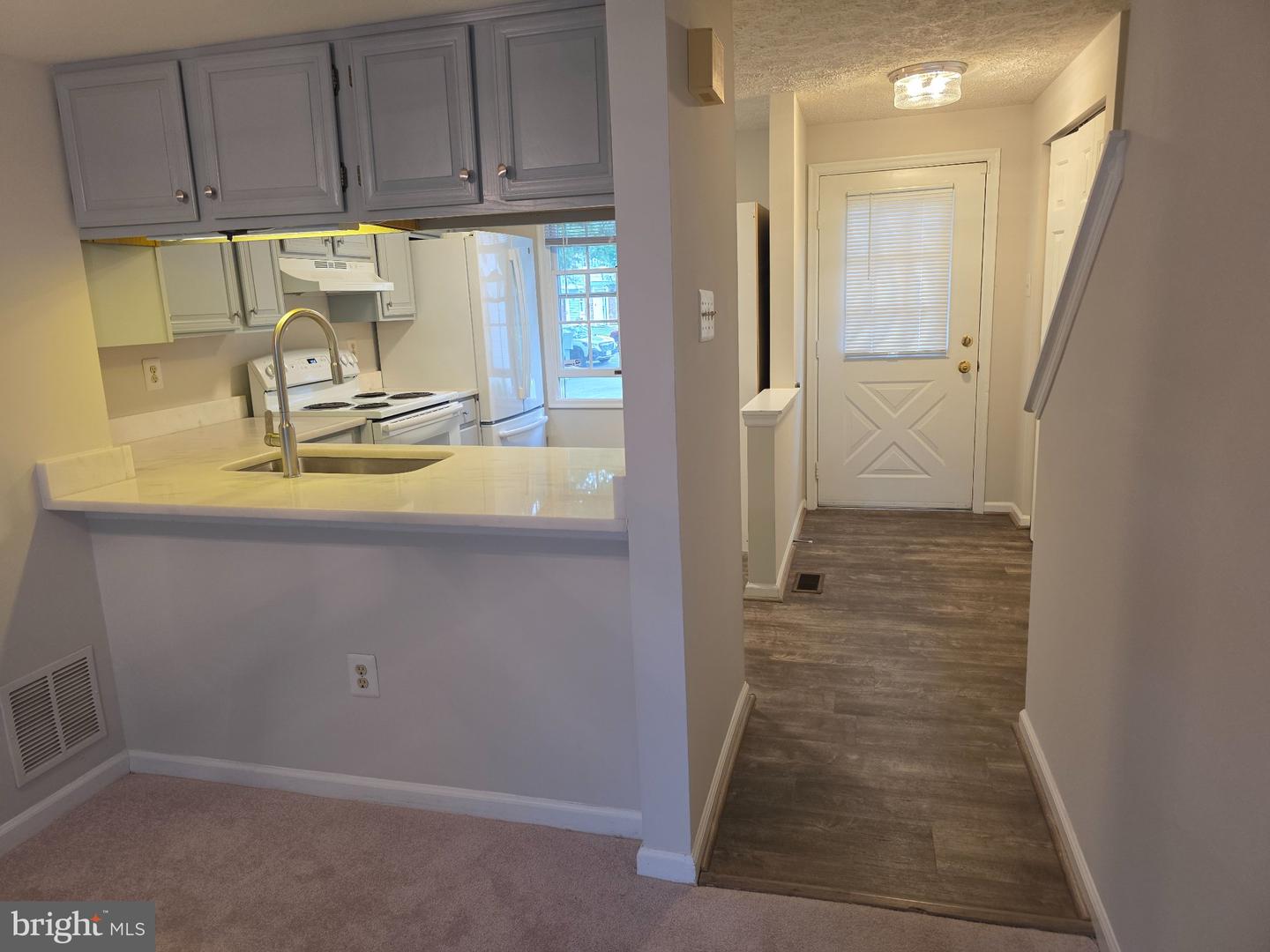 8534 Blue Rock Ln Property Photo 10