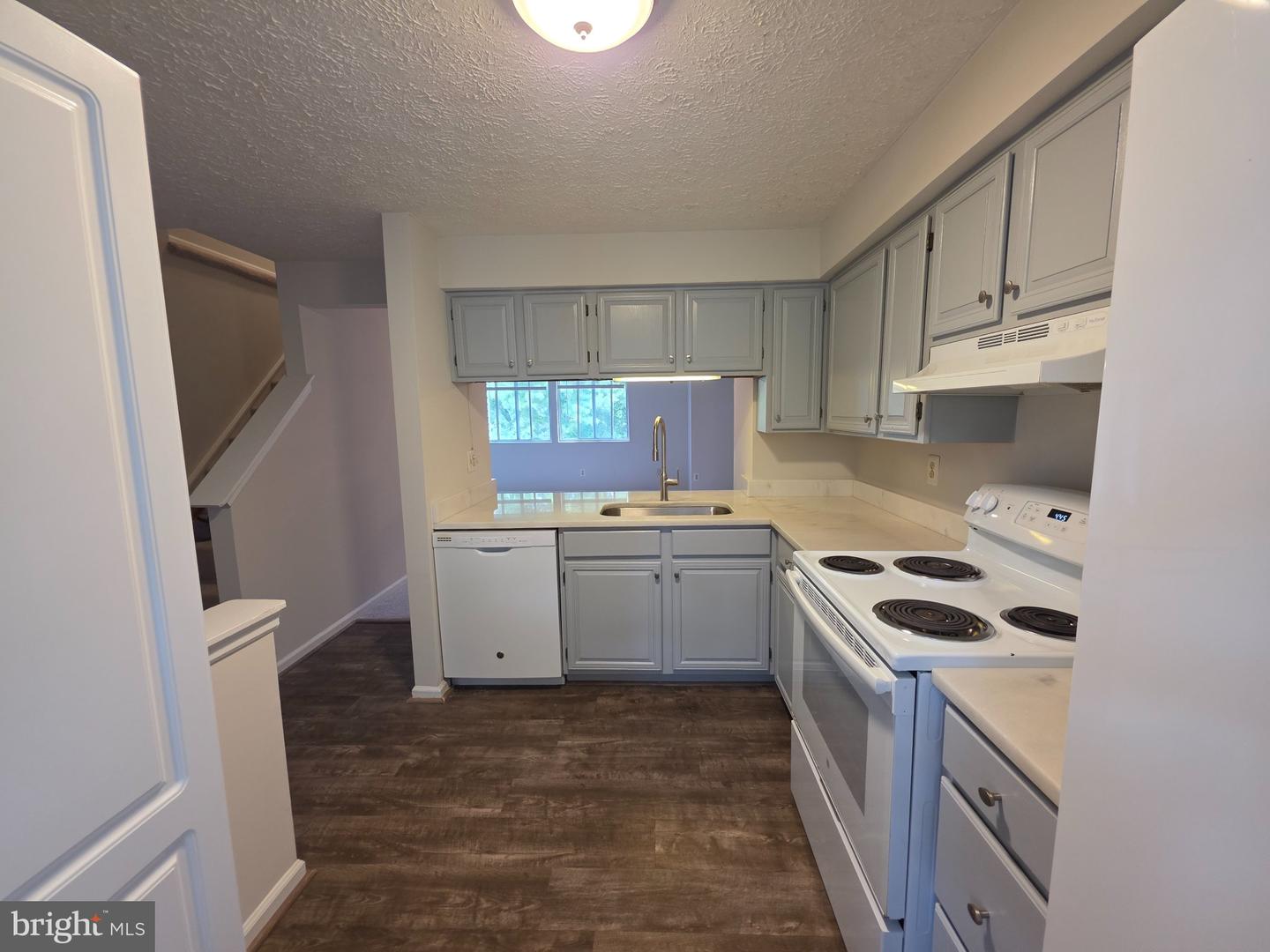 8534 Blue Rock Ln Property Photo 11