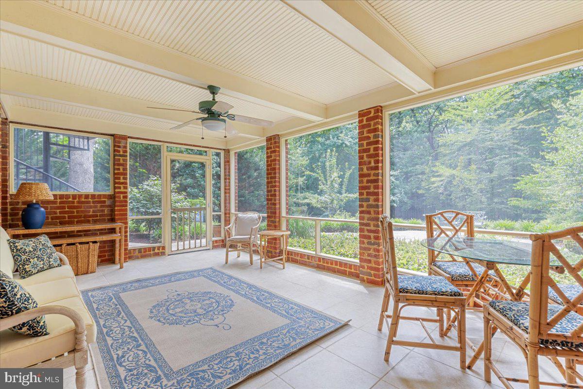 7131 Woodland Dr Property Photo 7