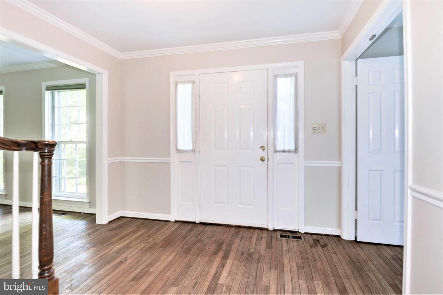 10322 Dunn Meadow Rd Property Photo 9