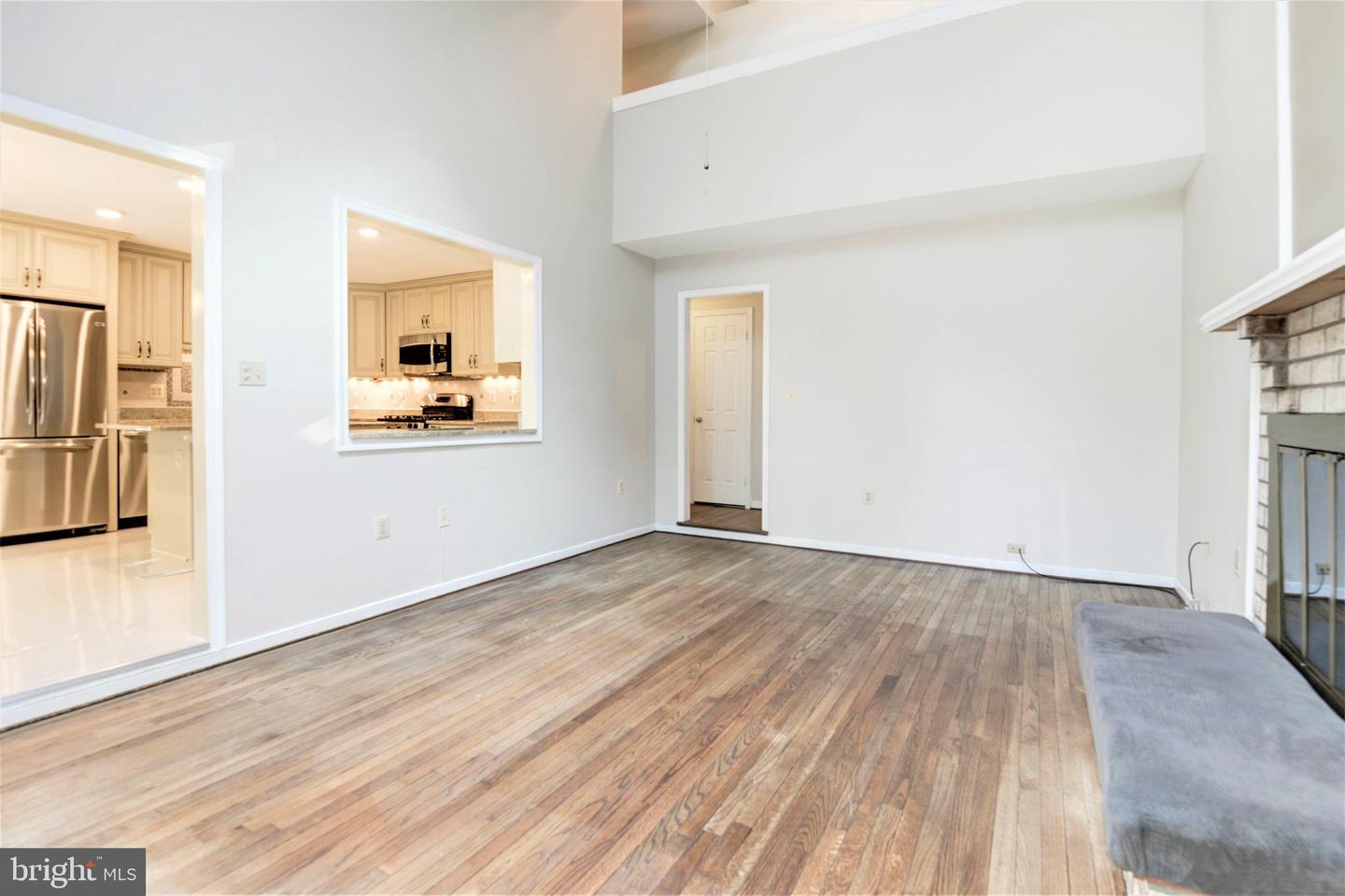 10322 Dunn Meadow Rd Property Photo 17