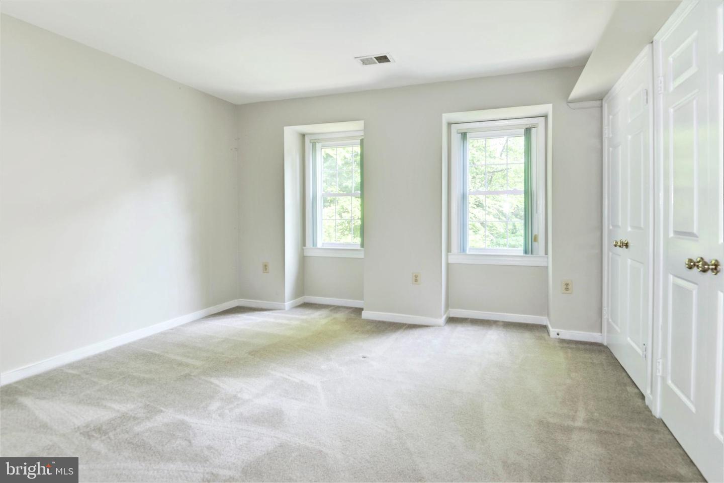 10322 Dunn Meadow Rd Property Photo 32