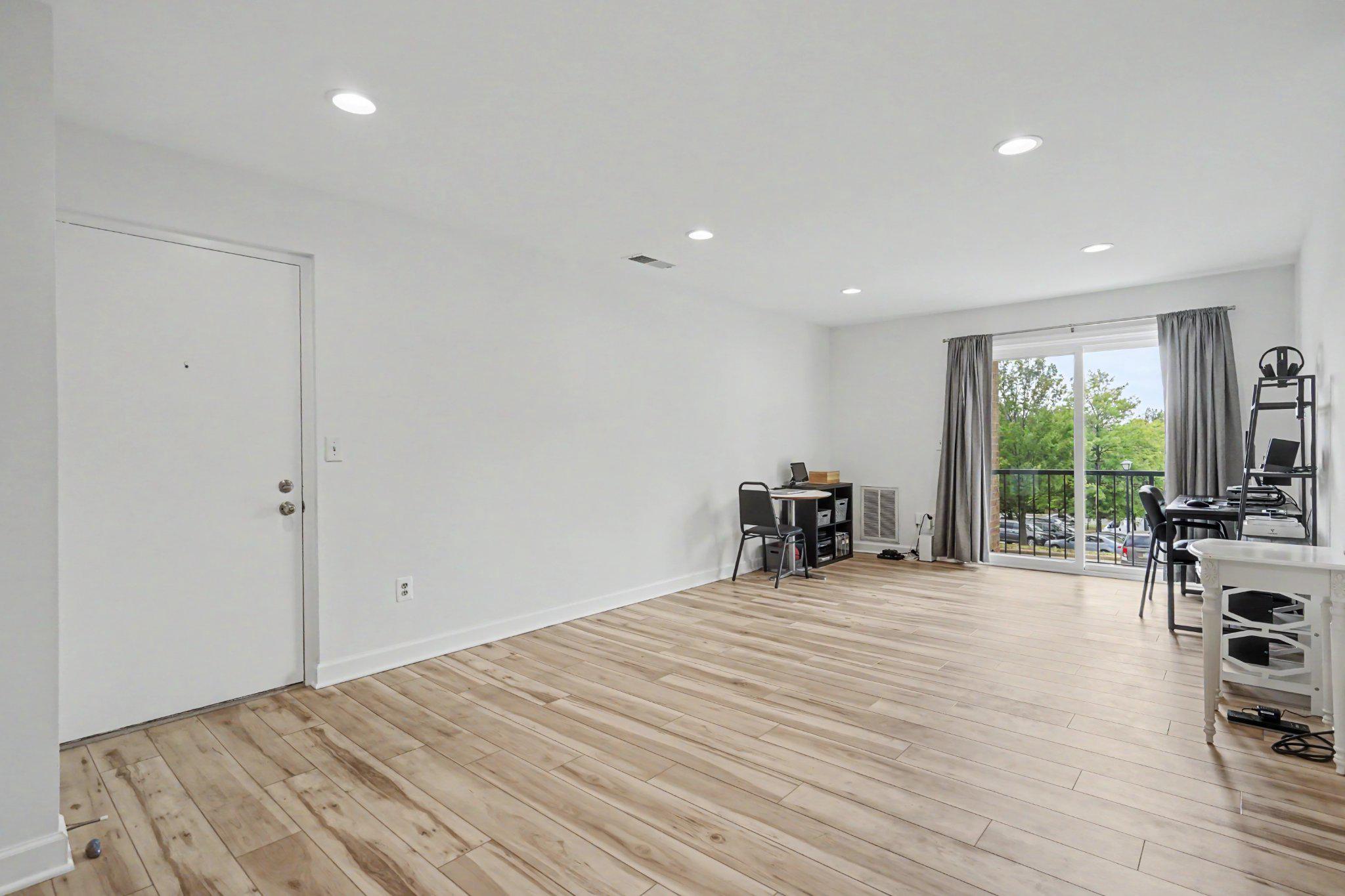 14800 Rydell Rd #201 Property Photo 6