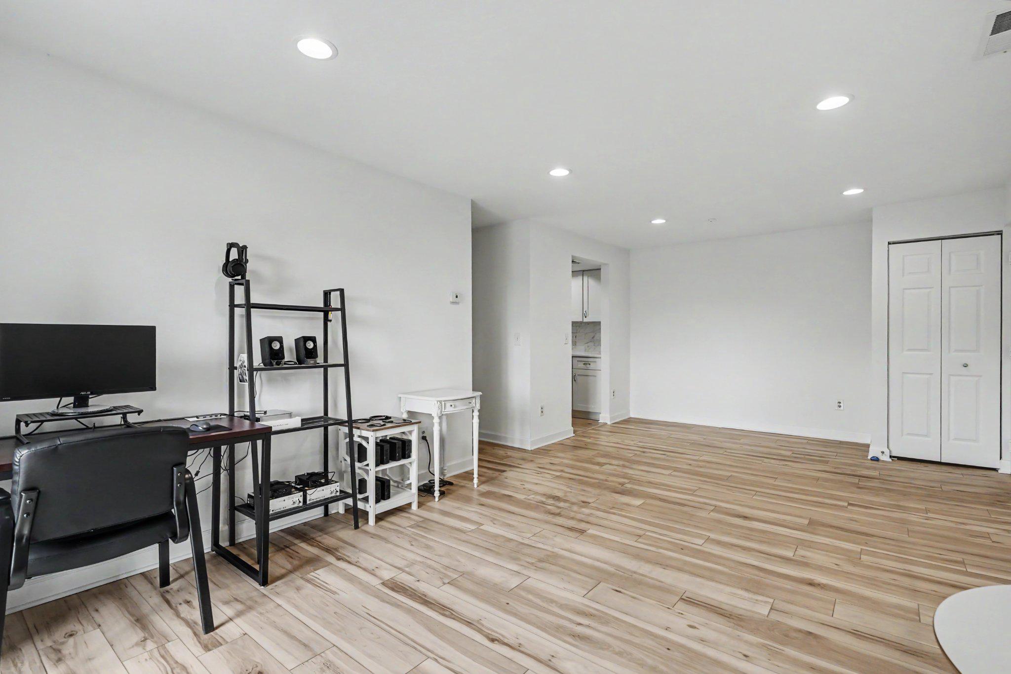 14800 Rydell Rd #201 Property Photo 7