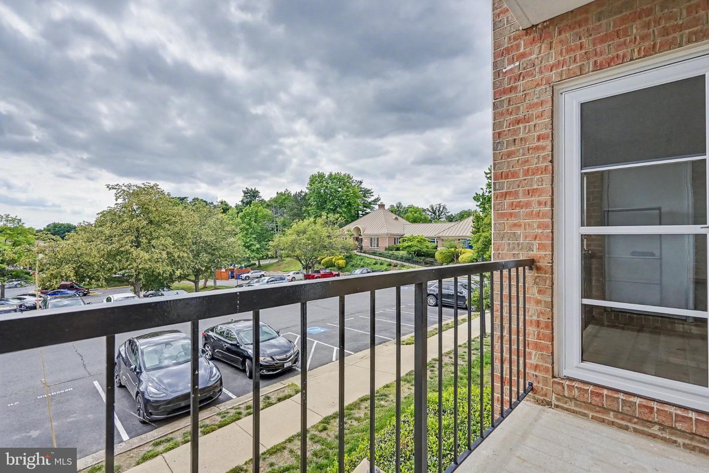 14800 Rydell Rd #201 Property Photo 32