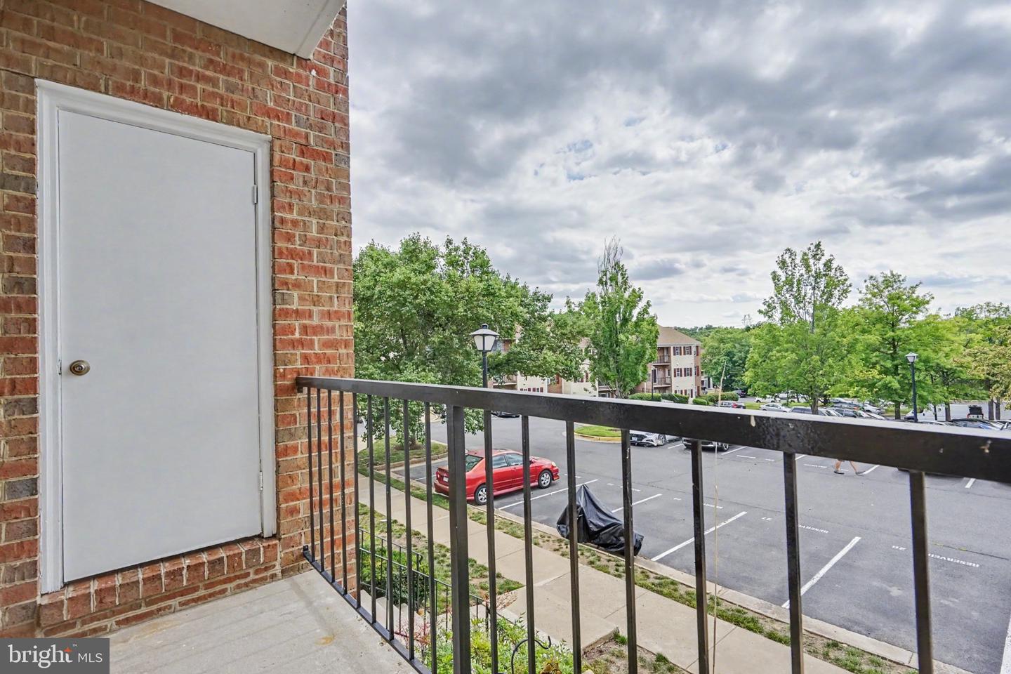14800 Rydell Rd #201 Property Photo 33