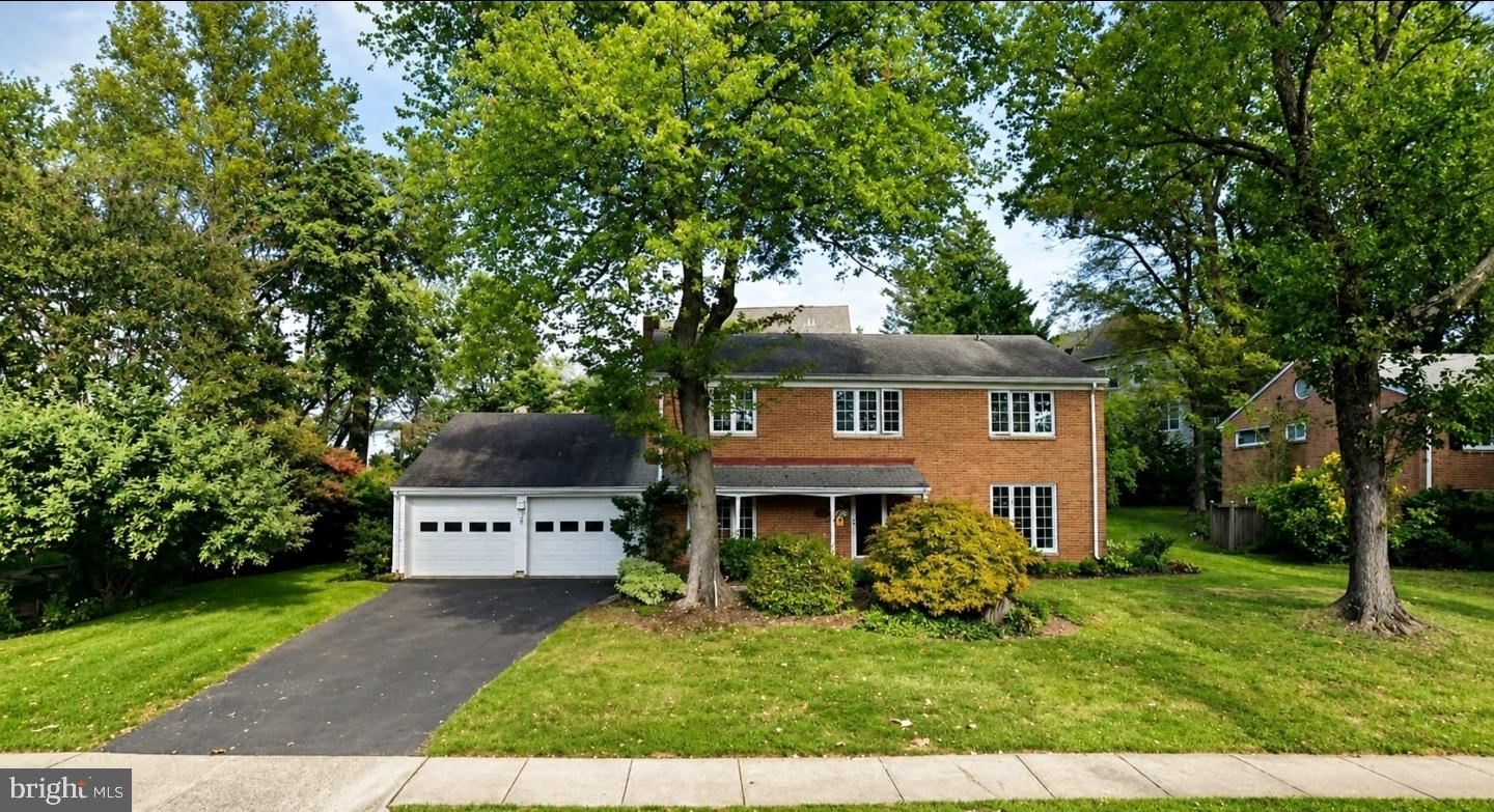 1805 GREAT FALLS ST Property Photo 1