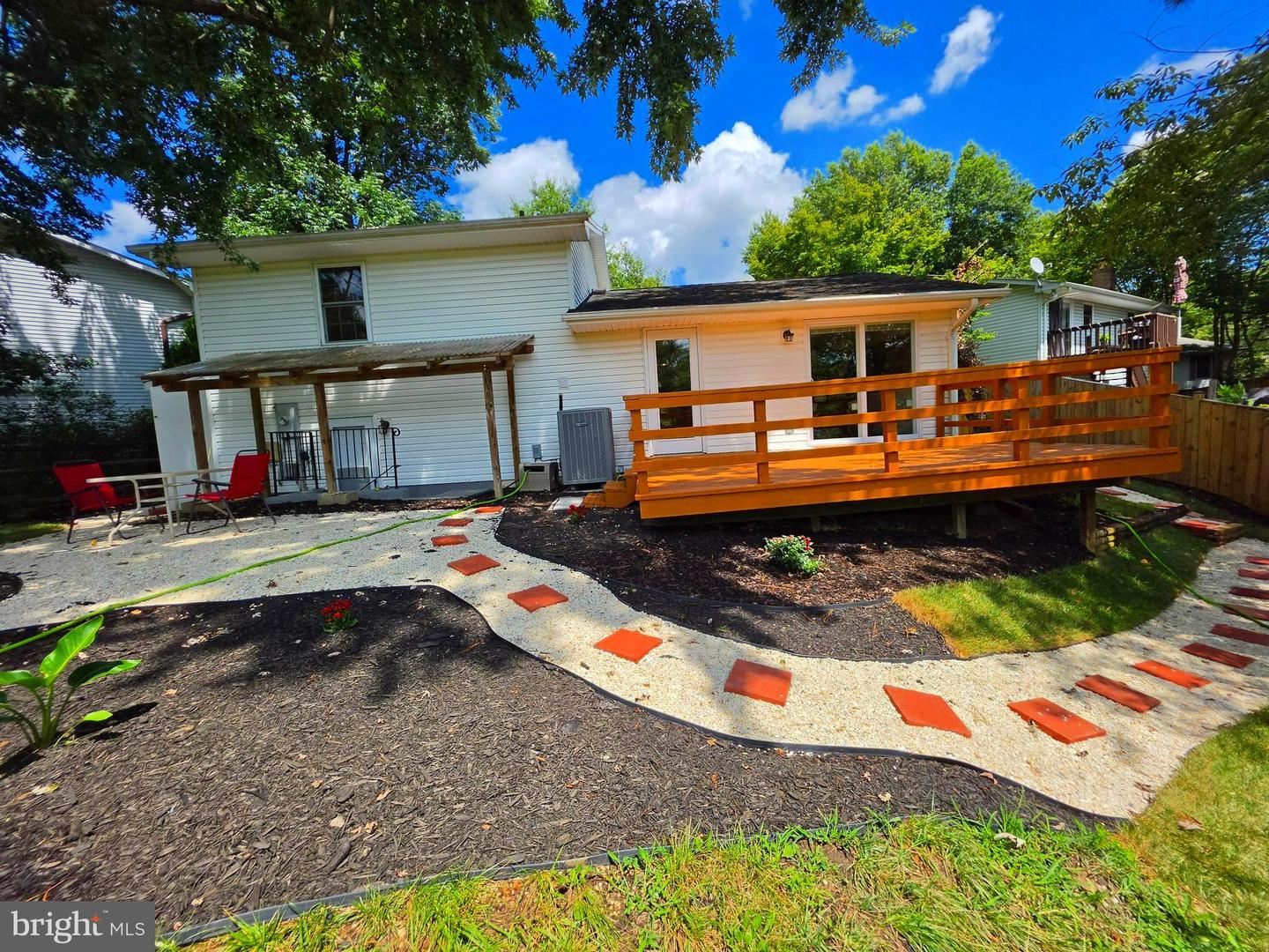 5706 Oak Apple Ct Property Photo 7