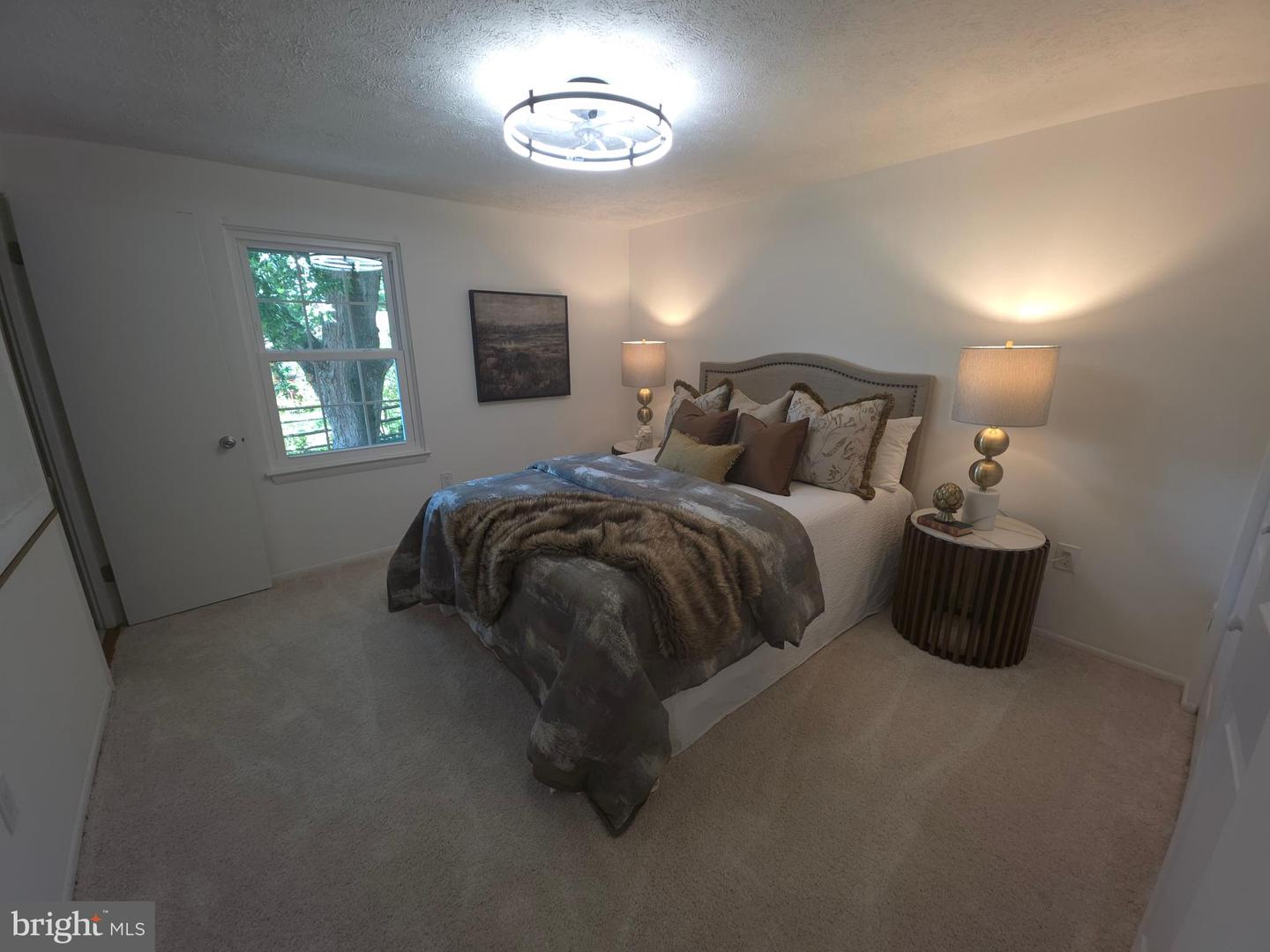 5706 Oak Apple Ct Property Photo 32
