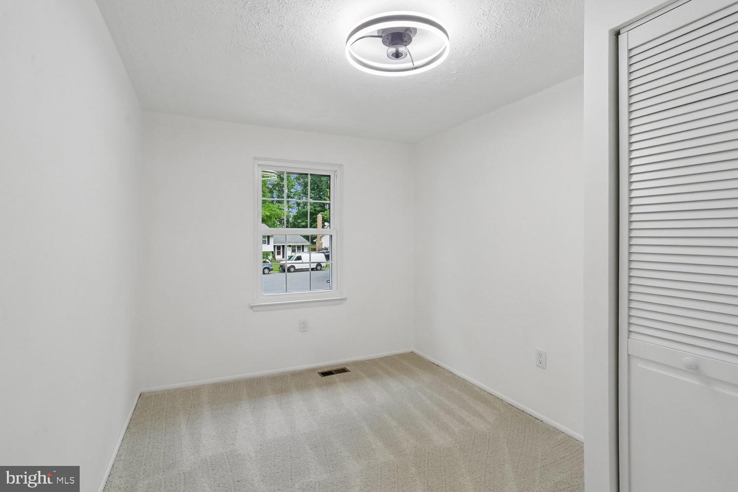 5706 Oak Apple Ct Property Photo 39