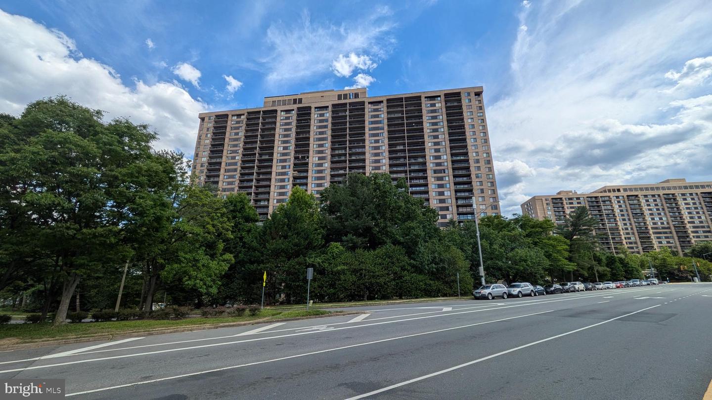 3701 S GEORGE MASON DR #2311N Property Photo 1