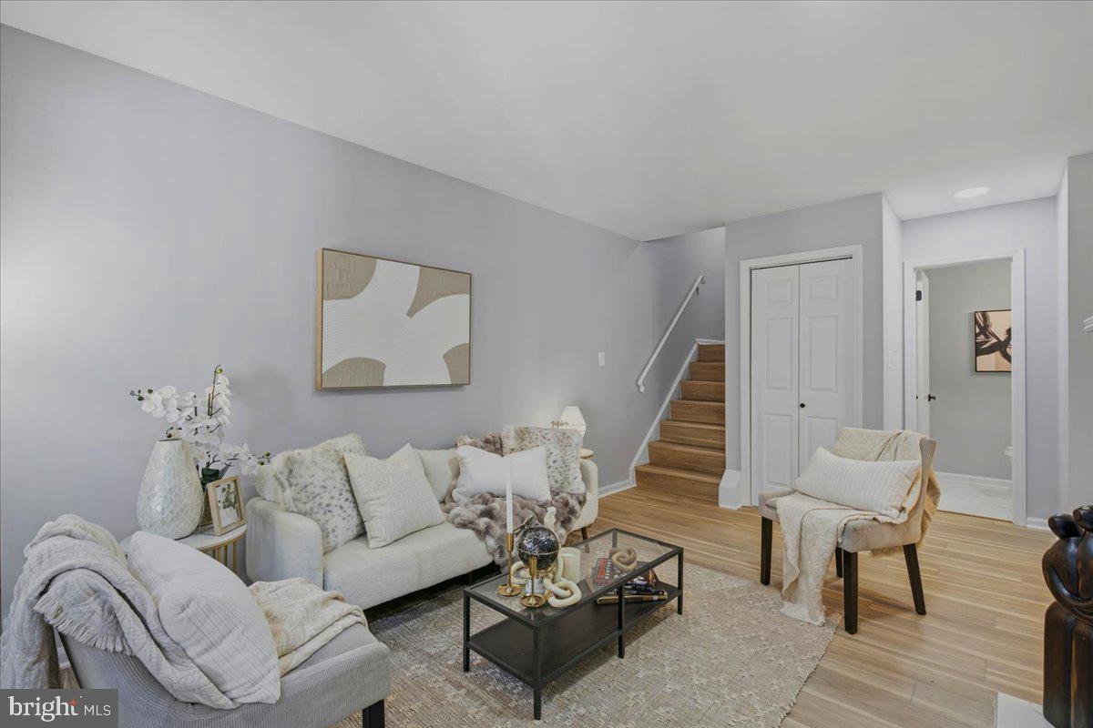 6013 Chestnut Hollow Ct Property Photo 6