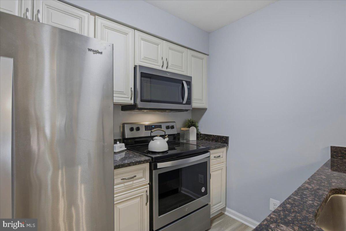 6013 Chestnut Hollow Ct Property Photo 11