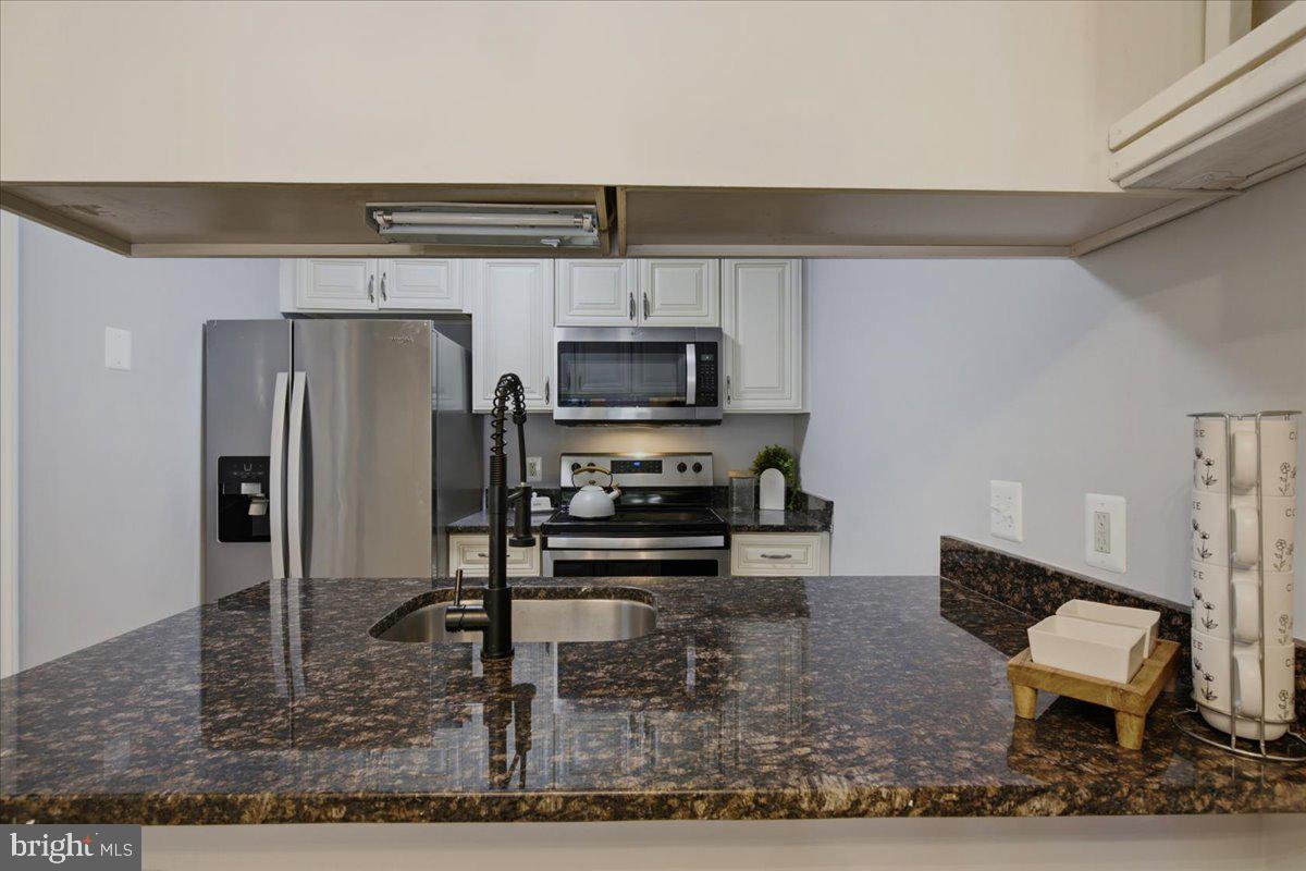 6013 Chestnut Hollow Ct Property Photo 12