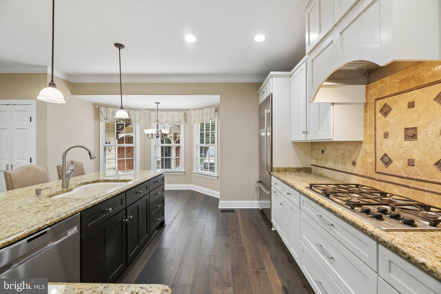 512 Seneca Green Way Property Photo 5