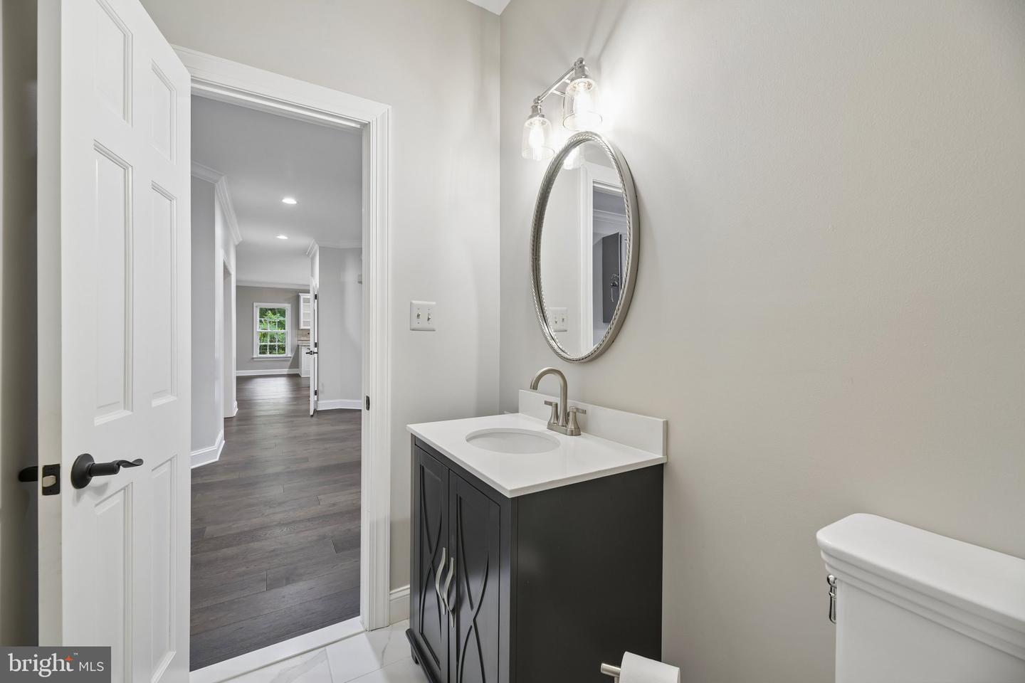 512 Seneca Green Way Property Photo 12
