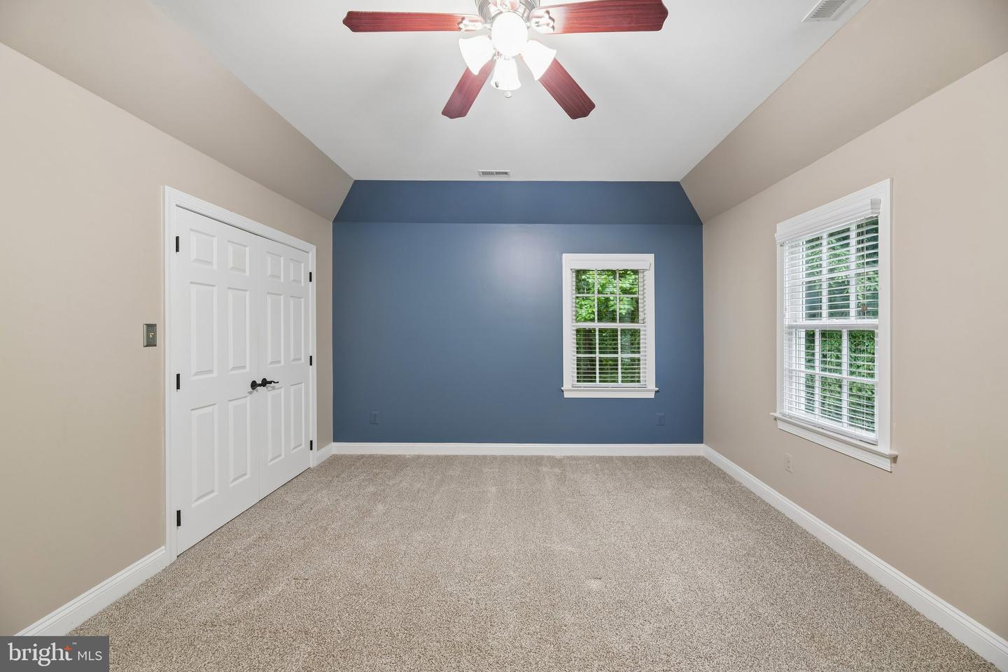 512 Seneca Green Way Property Photo 13