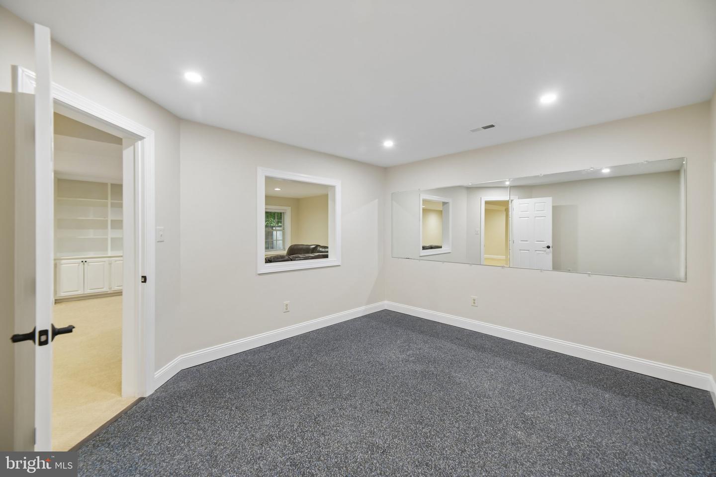 512 Seneca Green Way Property Photo 28