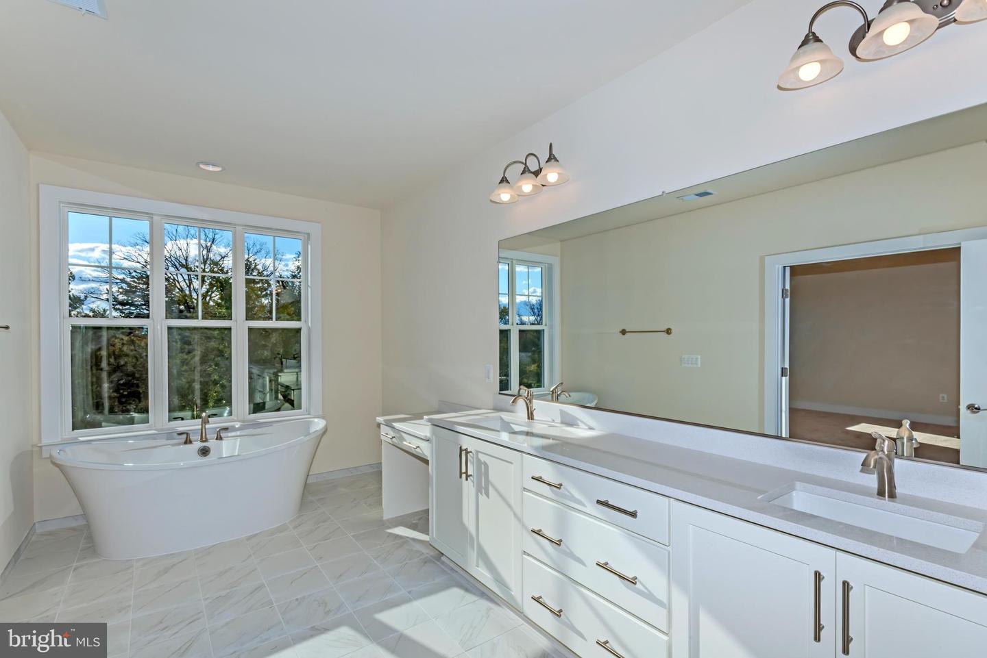 5415 Woodway Dr Property Photo 13