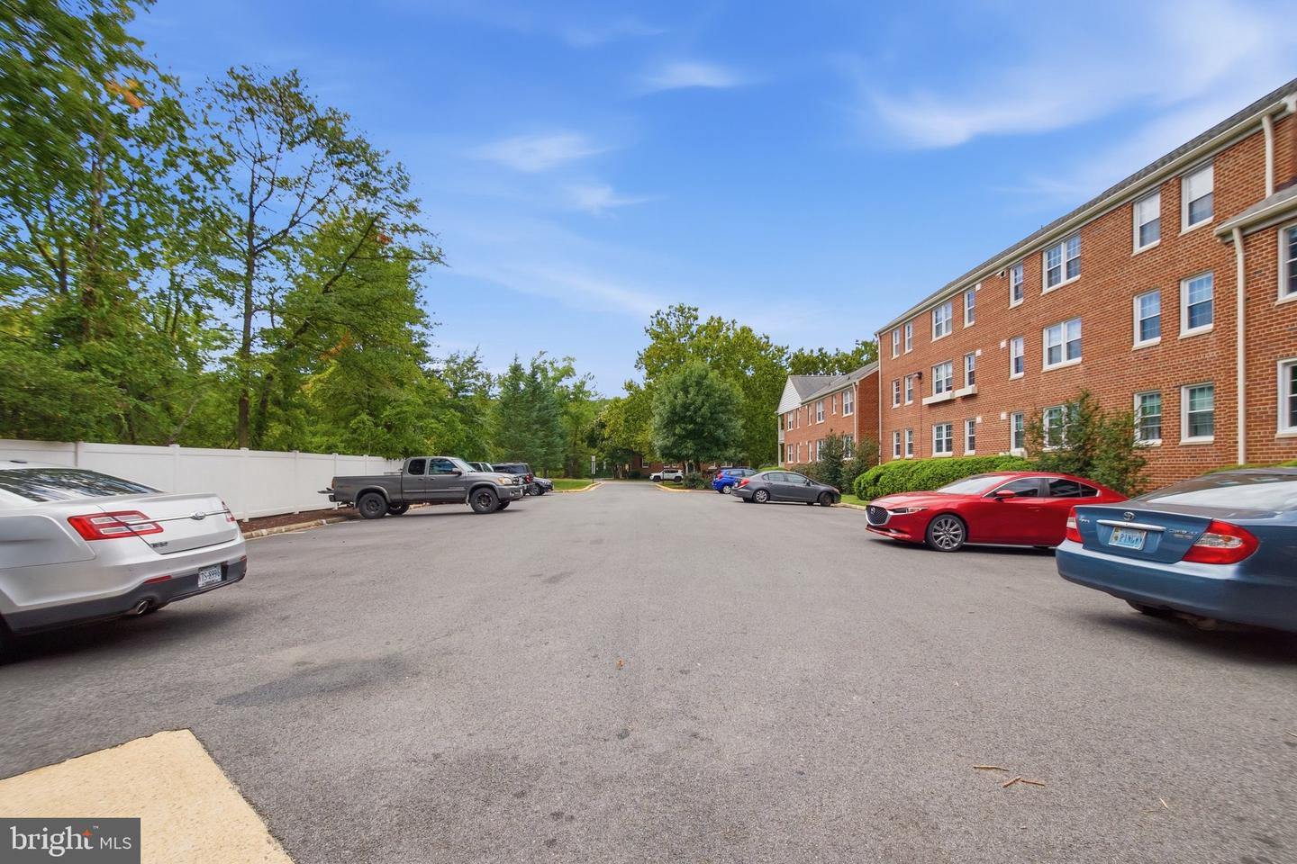 6704 W Wakefield Dr #b2 Property Photo 17