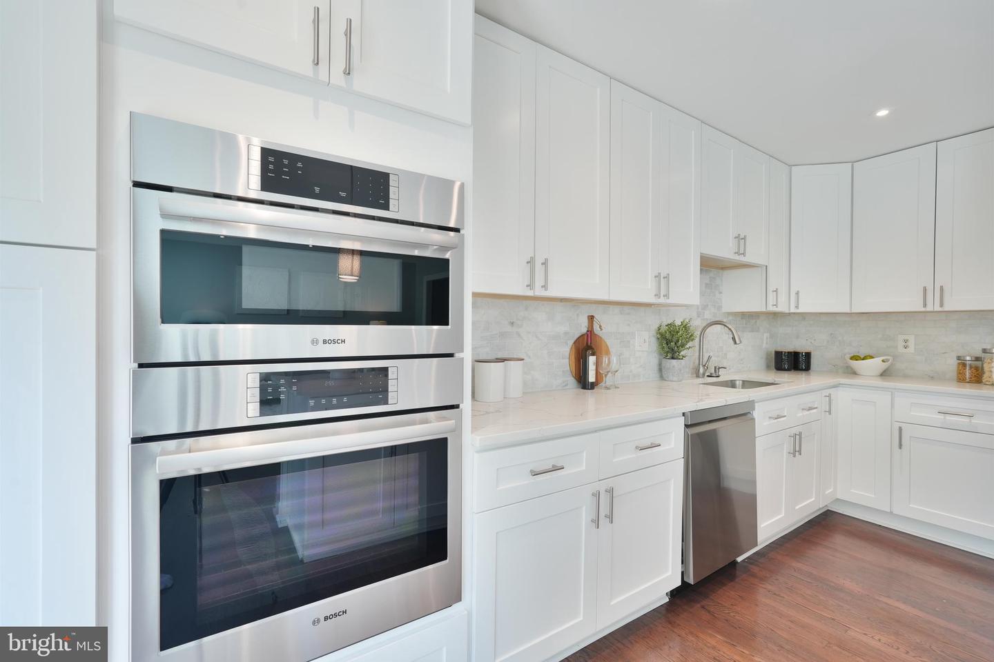 7328 Aynsley Ln Property Photo 25