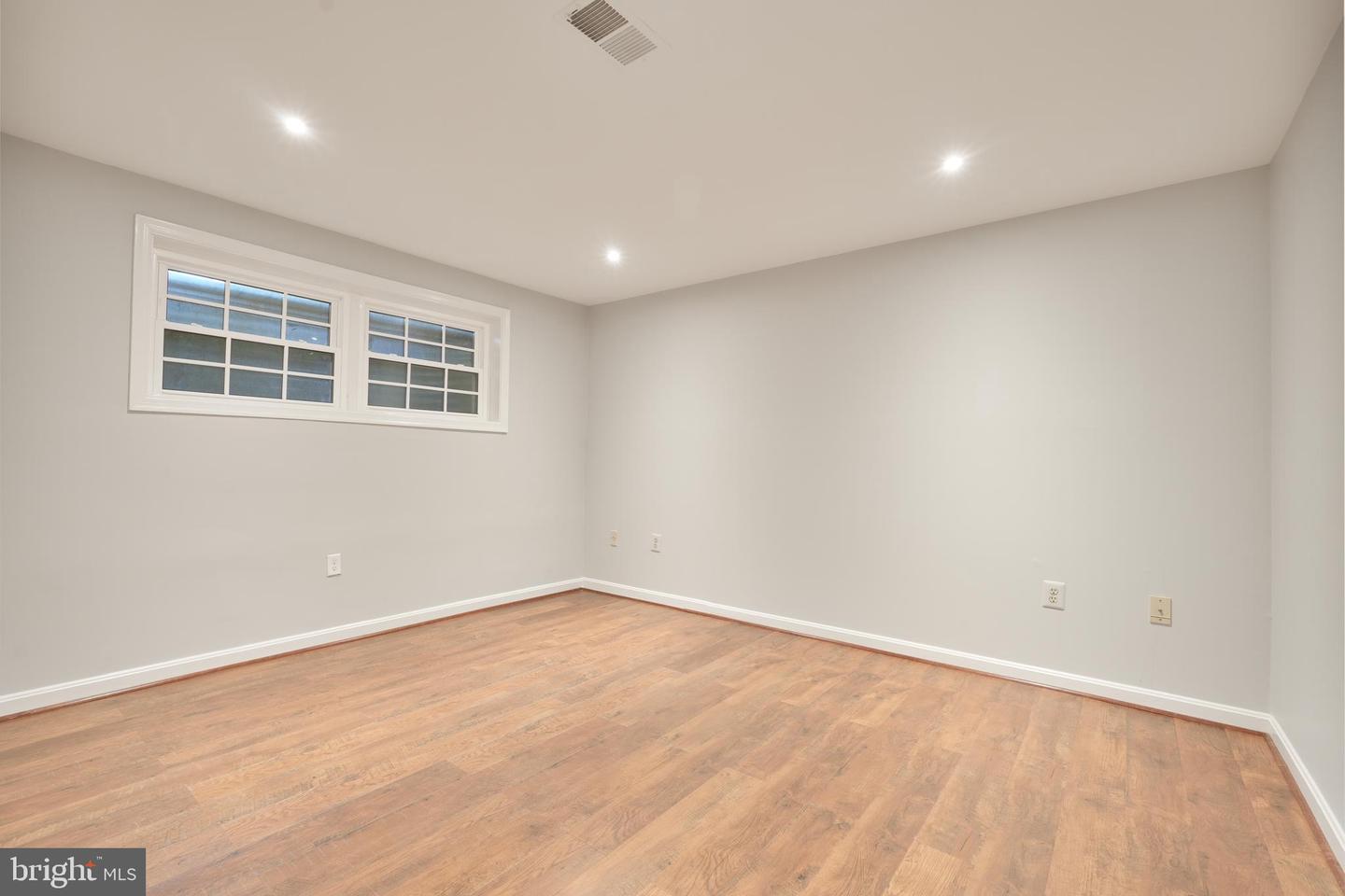 7328 Aynsley Ln Property Photo 50