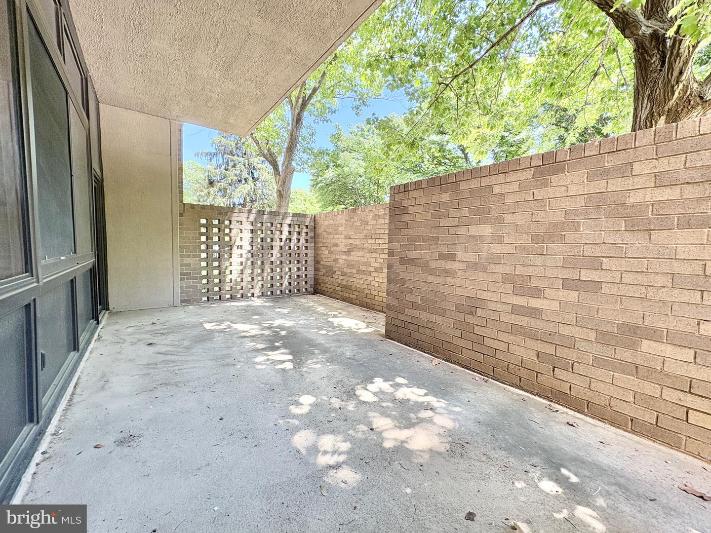 3713 S George Mason Dr #t5w Property Photo 1