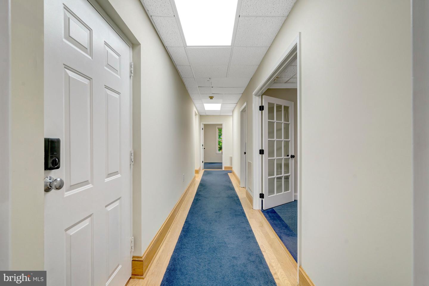 10525 Braddock Rd #9c Property Photo 6