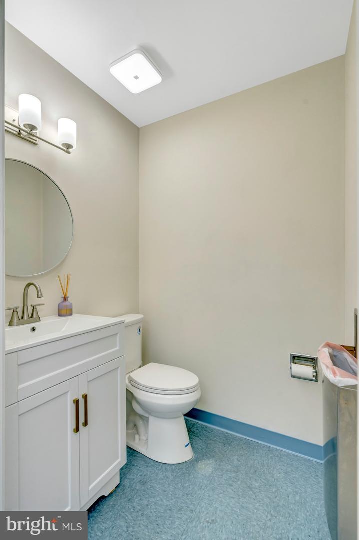 10525 Braddock Rd #9c Property Photo 15