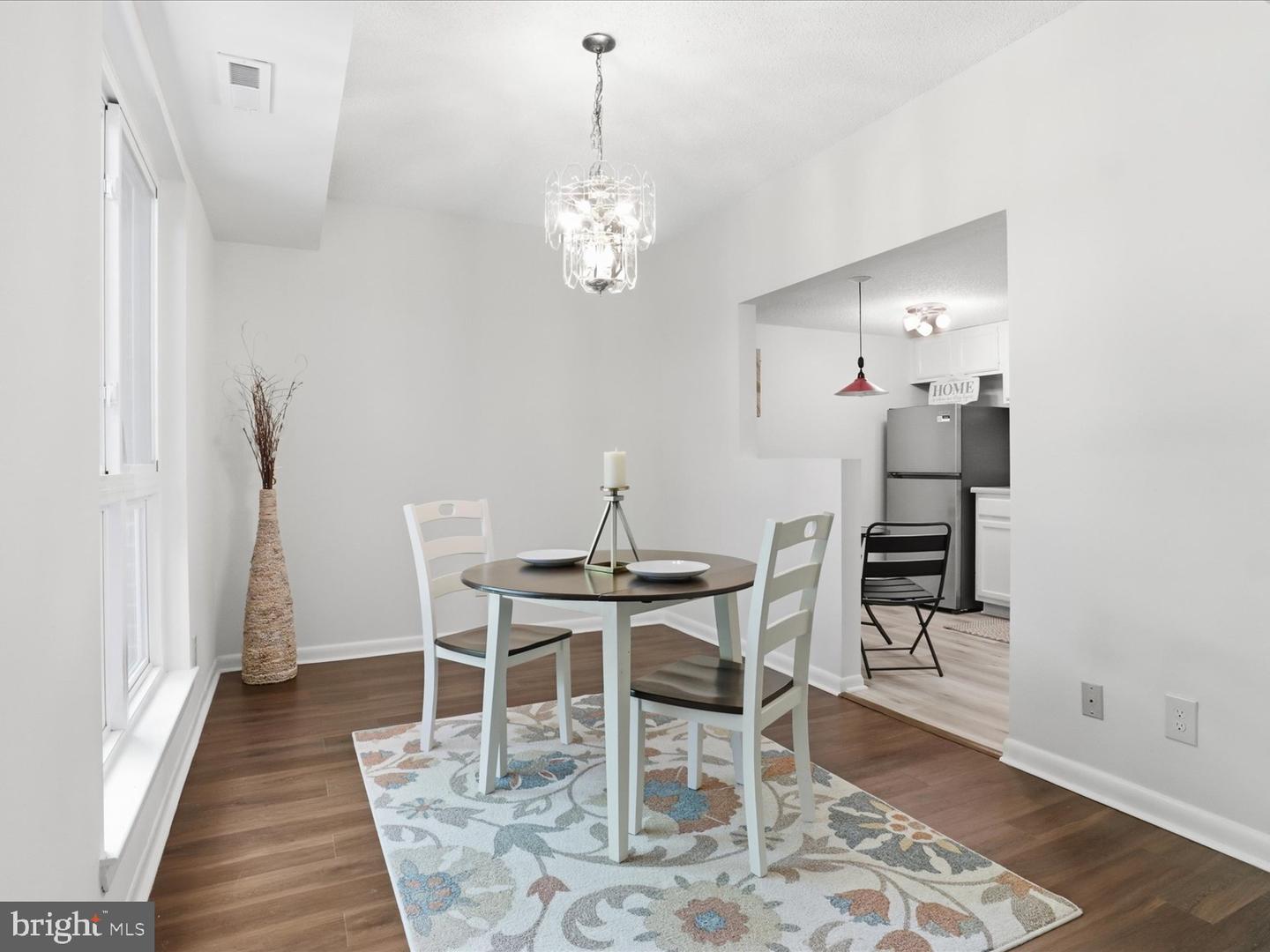 11809 Breton Ct #2b Property Photo 6