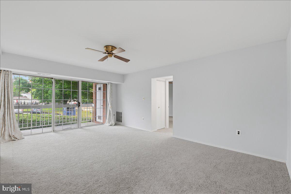 1923 Wilson Ln #201 Property Photo 4