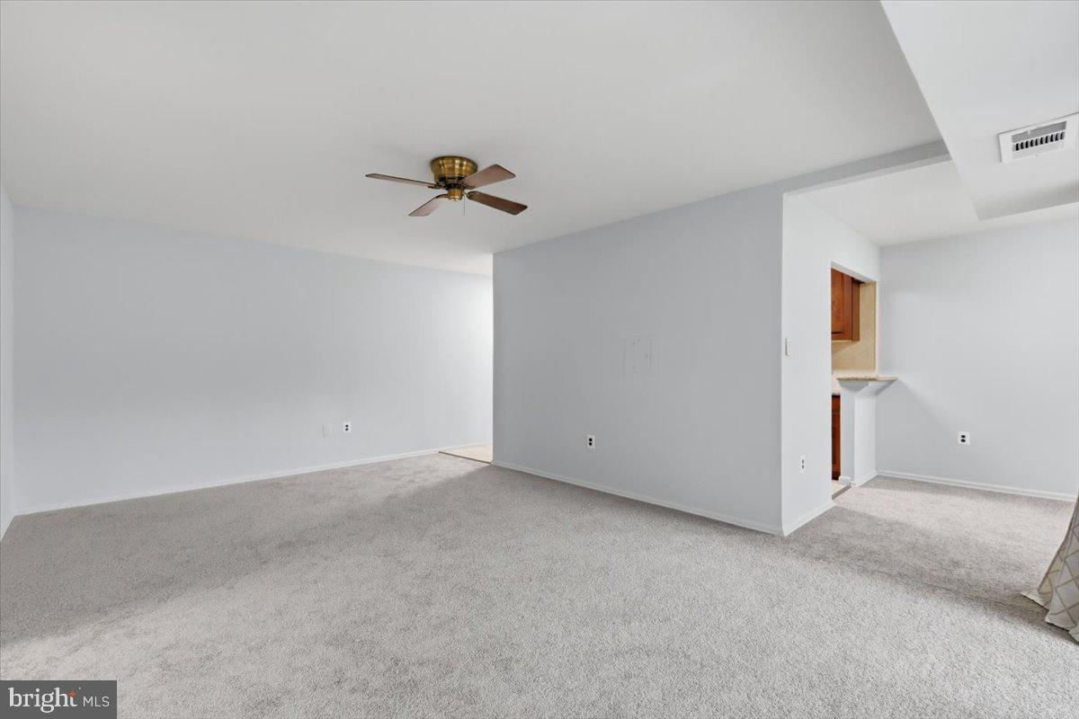 1923 Wilson Ln #201 Property Photo 7