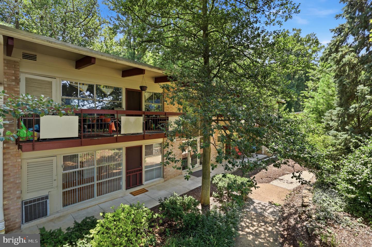 4203 Americana Dr #101 Property Photo 3