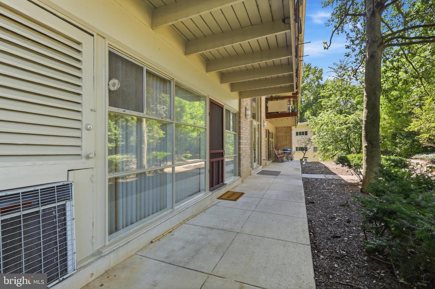 4203 Americana Dr #101 Property Photo 7