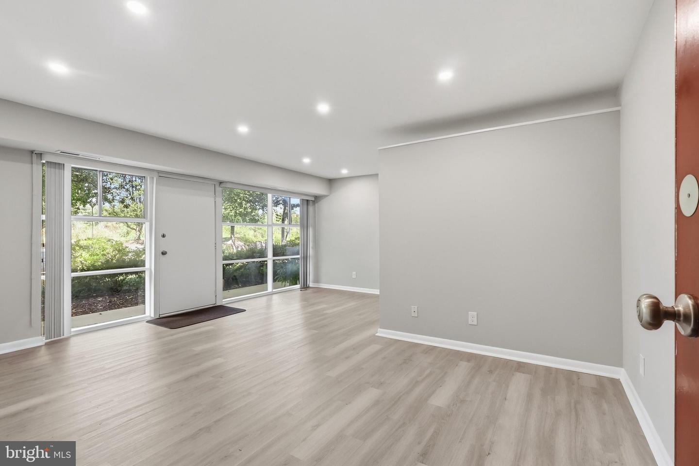 4203 Americana Dr #101 Property Photo 8