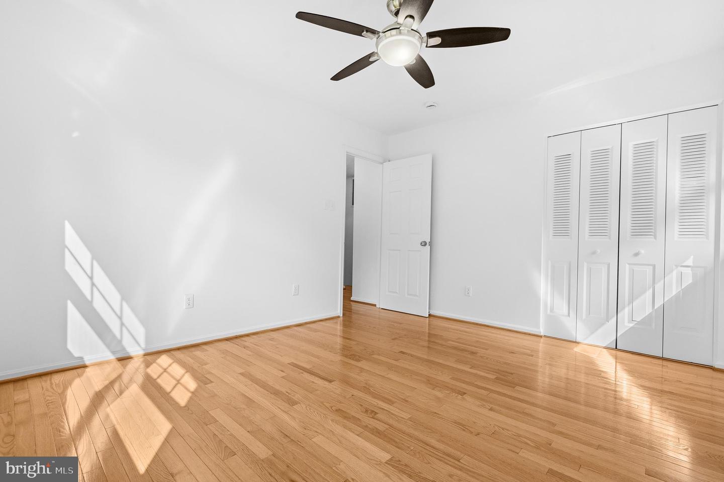 7233 Ashview Dr Property Photo 23