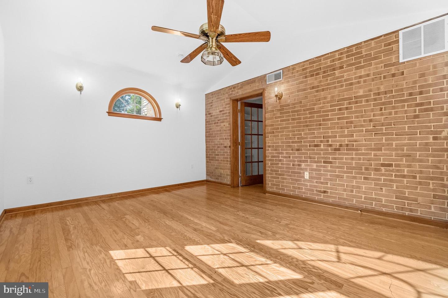 7233 Ashview Dr Property Photo 31
