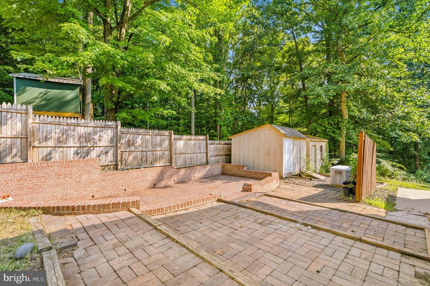 7233 Ashview Dr Property Photo 32