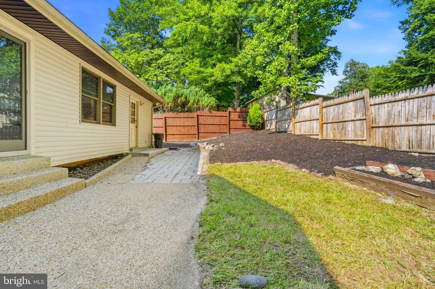7233 Ashview Dr Property Photo 35