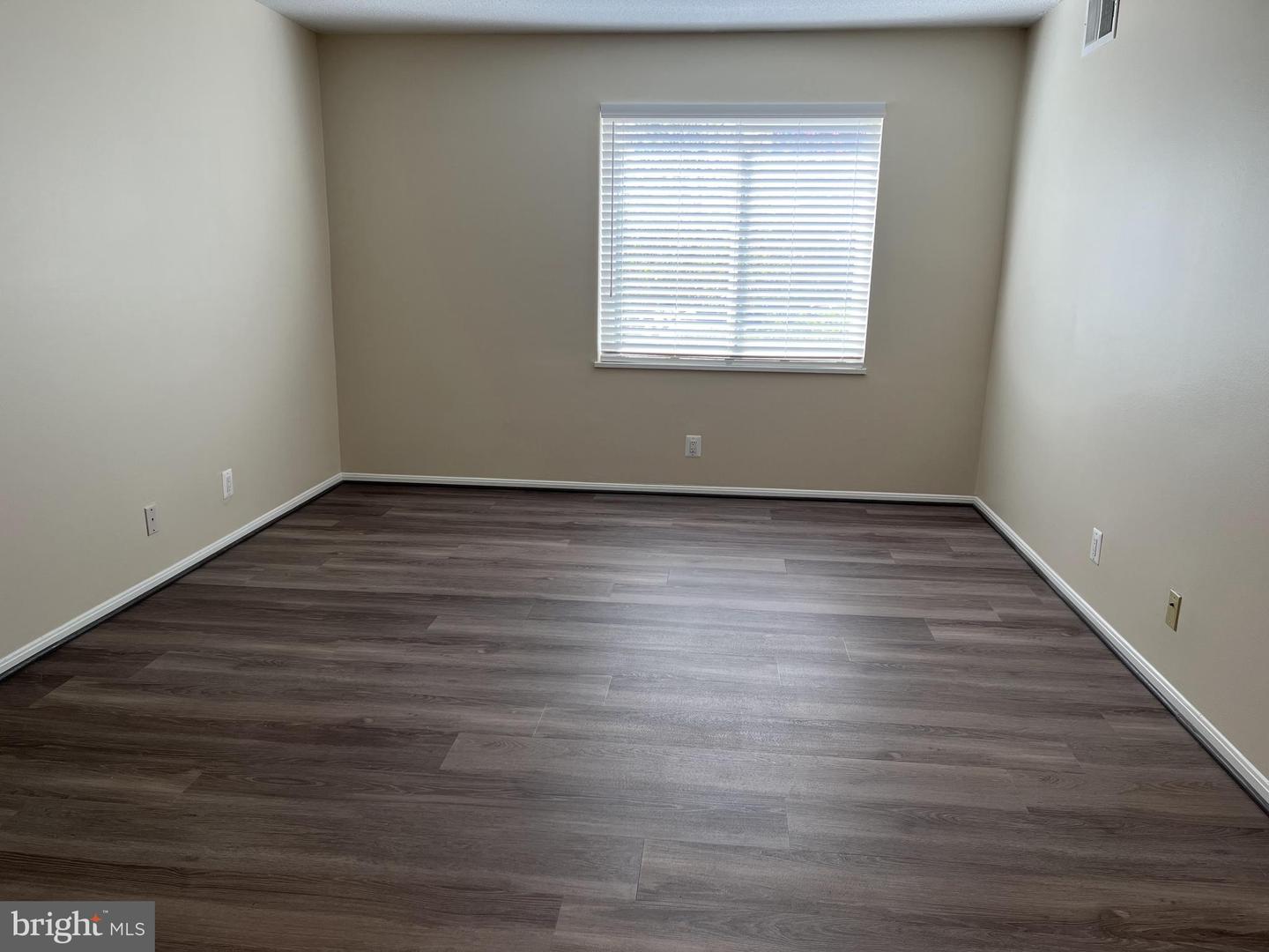 8350 Greensboro Dr #103 Property Photo 12