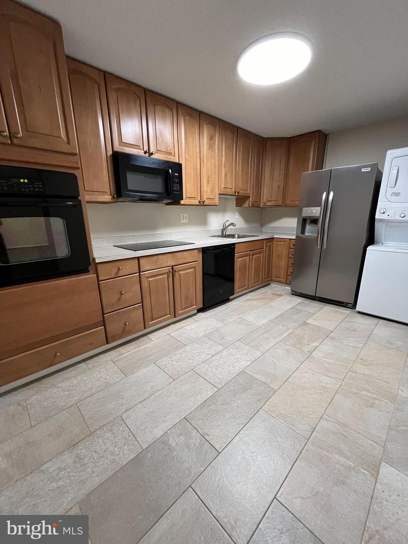 8350 Greensboro Dr #103 Property Photo 21