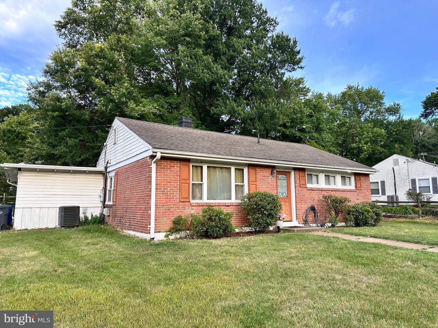 6301 The Parkway Property Photo 1