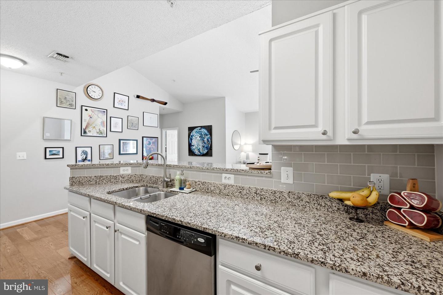 1700 Lake Shore Crest Dr #31 Property Photo 11