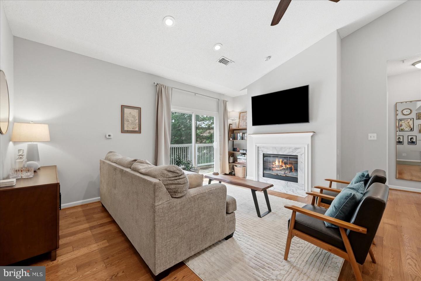 1700 Lake Shore Crest Dr #31 Property Photo 15