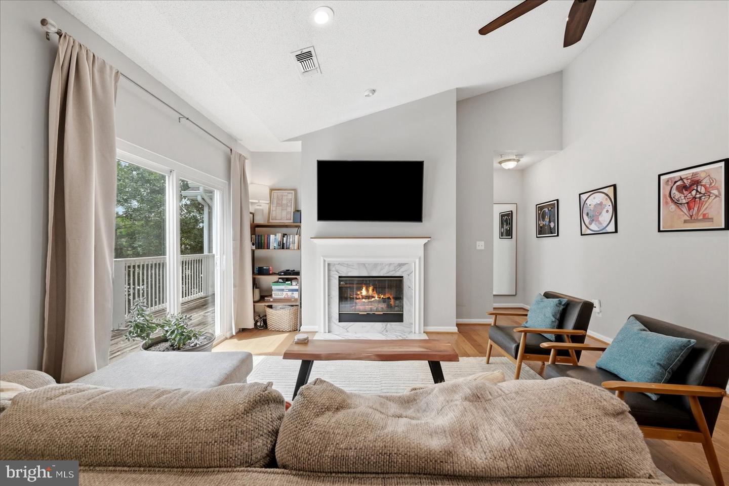 1700 Lake Shore Crest Dr #31 Property Photo 17