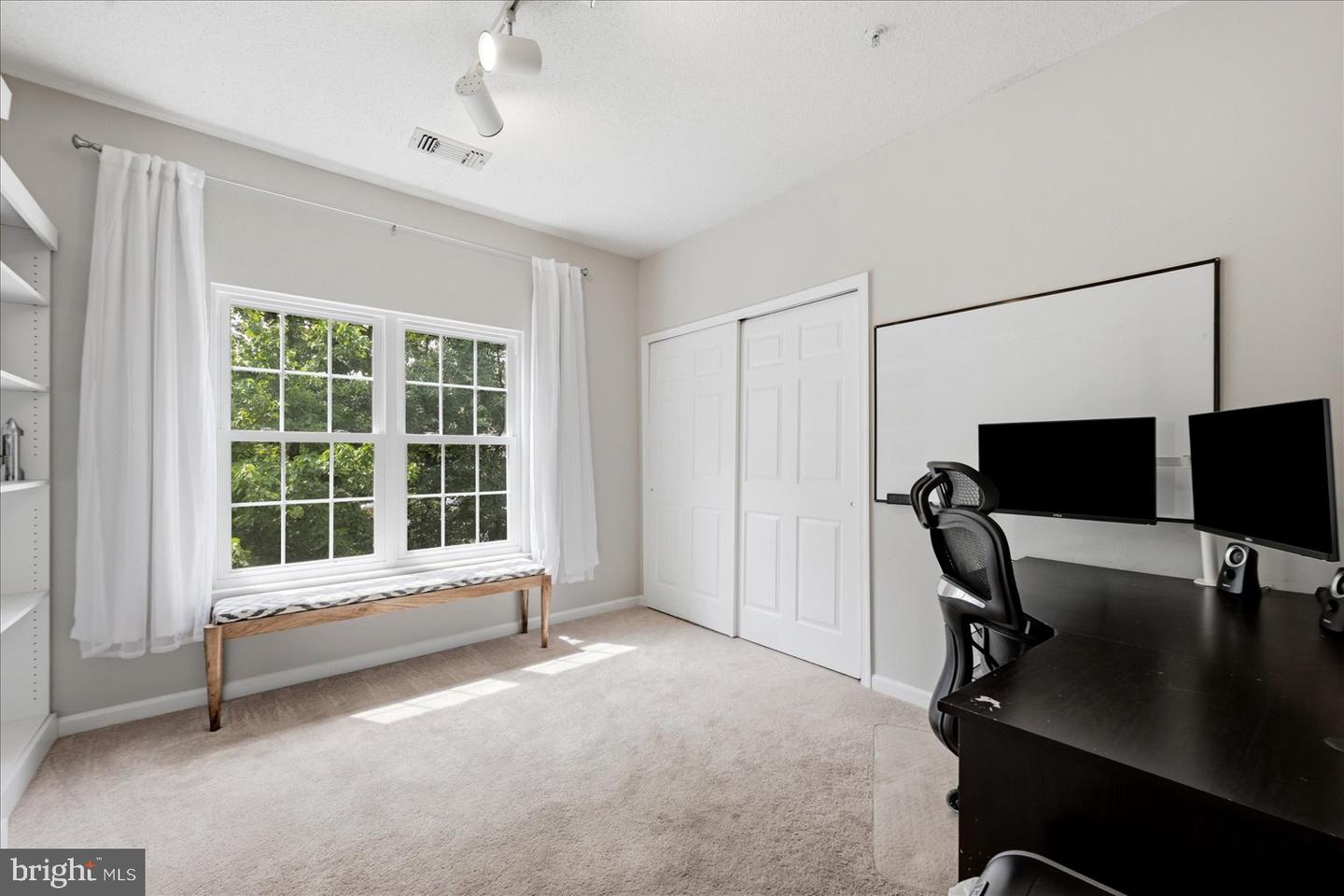 1700 Lake Shore Crest Dr #31 Property Photo 21
