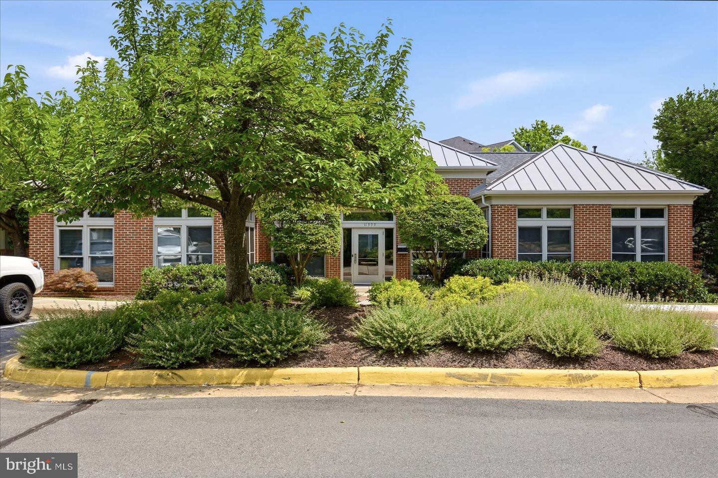 1700 Lake Shore Crest Dr #31 Property Photo 35