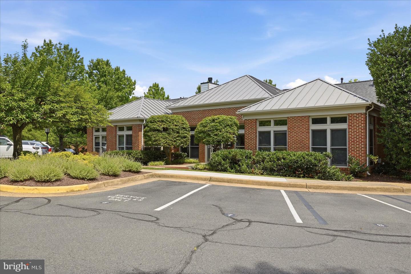 1700 Lake Shore Crest Dr #31 Property Photo 36