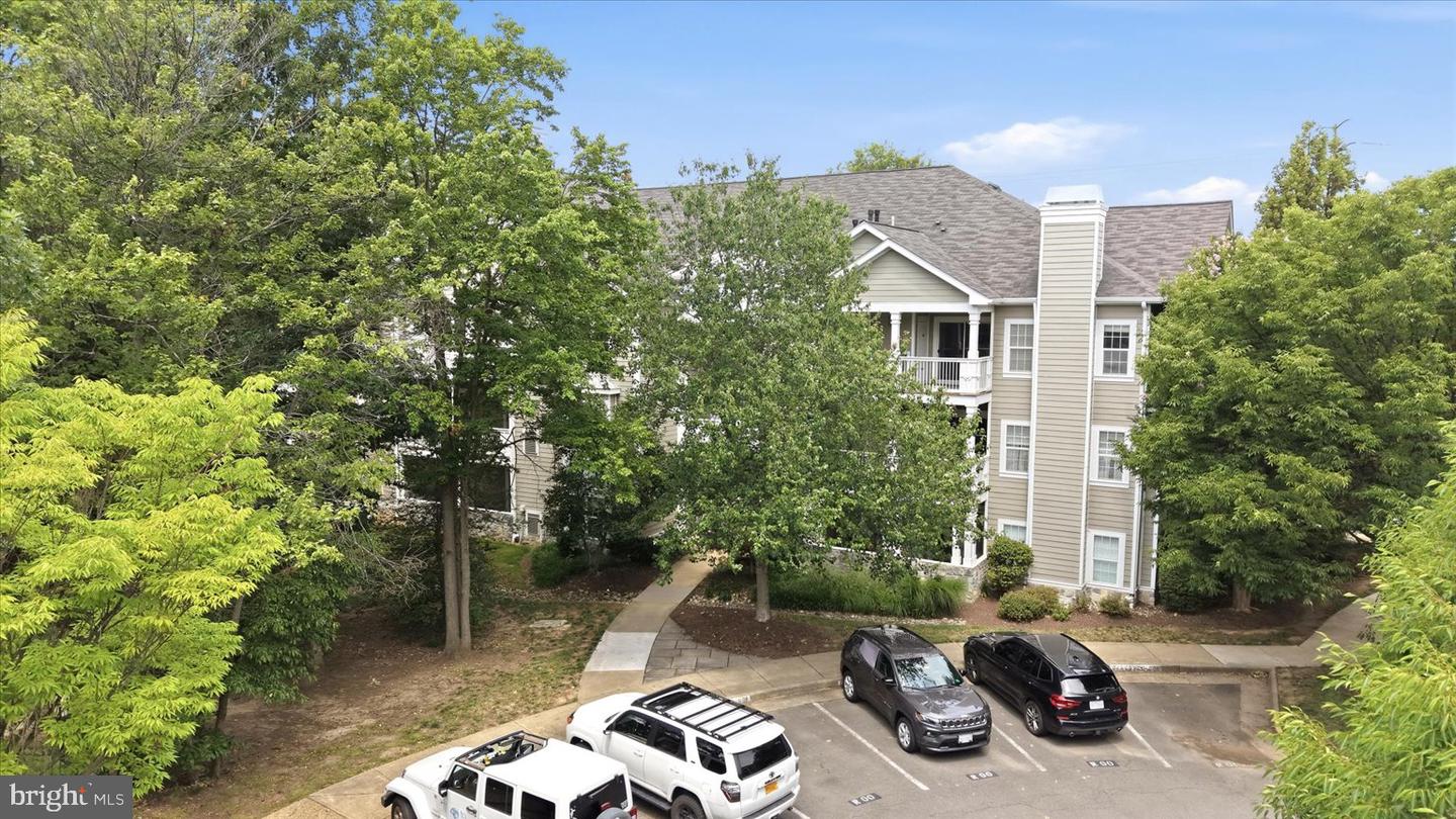1700 Lake Shore Crest Dr #31 Property Photo 40