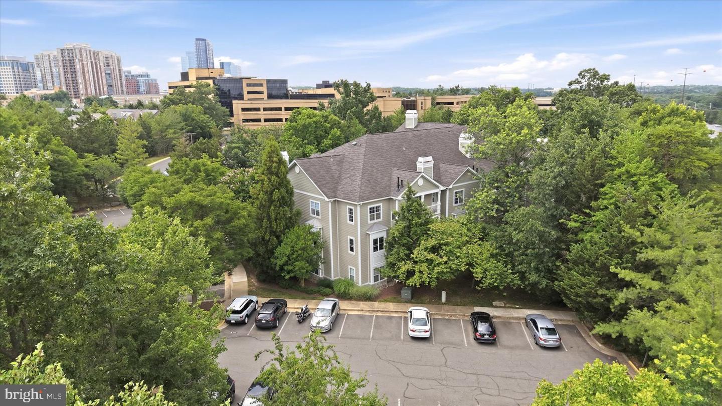 1700 Lake Shore Crest Dr #31 Property Photo 42